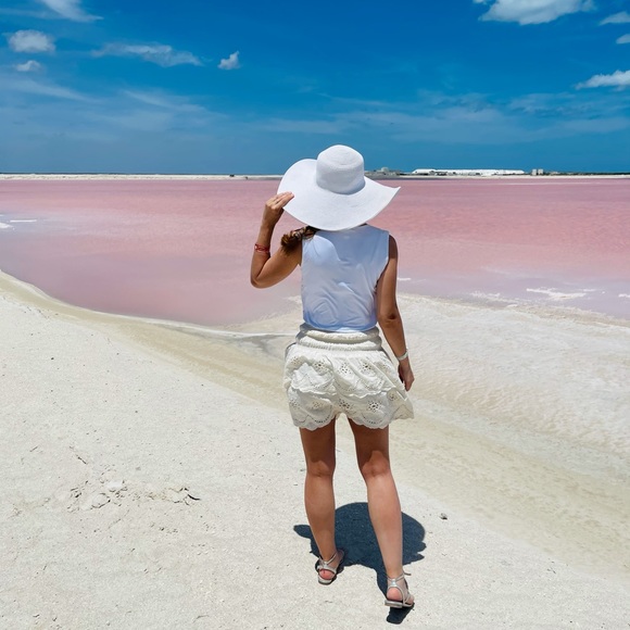 Meet your Posher, Alexandra - Picture 1 of 3